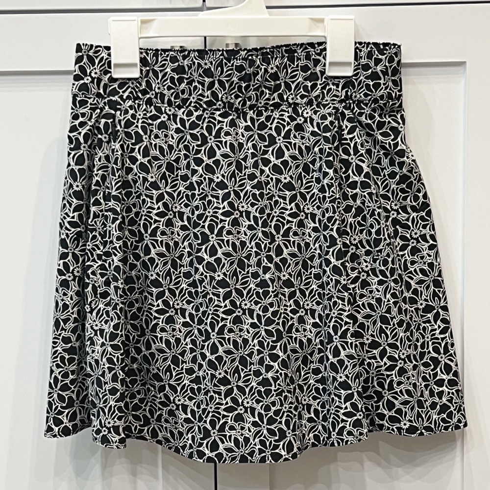 T by Talbots Black and White Floral Athletic casual A Line Skort Sz XS - Picture 2 of 9